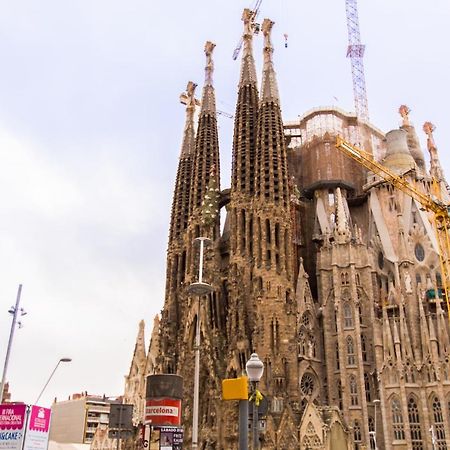 Charm Apartment Sagrada Familia Барселона Экстерьер фото